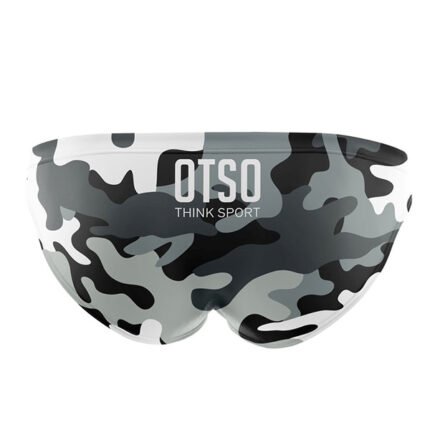 Este bañador combina rendimiento y un estilo sofisticado, ideal para quienes buscan un look discreto pero con personalidad en cada brazada.