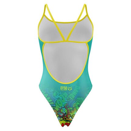 Perfecto para nadadoras que desean mezclar diversión, calidad y un diseño llamativo en cada brazada.