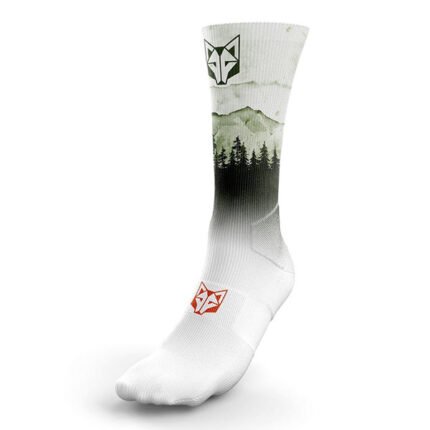 Estos calcetines combinan diseño y funcionalidad, permitiéndote disfrutar de un look natural y enérgico que resalta tu amor por la naturaleza en cualquier situación.
