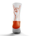 Perfectos para quienes buscan un equilibrio entre comodidad, rendimiento y estilo, los calcetines Yepaaa! White ofrece una opción versátil y motivadora para quienes desean destacar en el entrenamiento con un toque único y positivo.