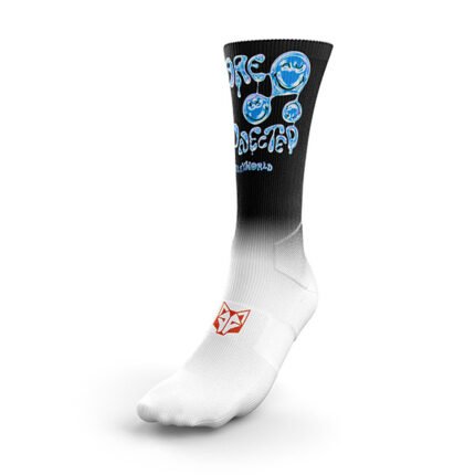 Perfectos para quienes desean añadir un toque de alegría a su atuendo, sin sacrificar la comodidad y el rendimiento en cada pedaleada.
