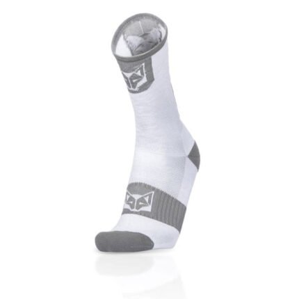 Perfectos para quienes buscan una combinación de rendimiento, durabilidad y estilo atemporal en sus accesorios de ciclismo.