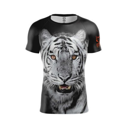 Si deseas una prenda que refleje tu fortaleza y estilo único, la Camiseta Tiger de OTSO es la elección ideal, lista para acompañarte en cada desafío con energía y determinación.
