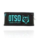 El cinturón de correr unisex - Black & Turquoise es perfecto para entrenamientos, carreras y actividades al aire libre, ofreciendo funcionalidad, estilo y comodidad, para que te enfoques en tu rendimiento sin preocuparte por tus pertenencias.