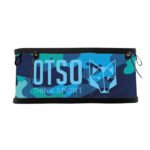 El cinturón de correr unisex - Camo Blue es perfecto para entrenamientos, carreras y actividades al aire libre, ofreciendo tanto practicidad como estilo en cada uso, para que disfrutes de tu rendimiento sin preocuparte por tus pertenencias.