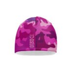 Un gorro que combina funcionalidad y un diseño atrevido, perfecto para destacar con un toque de camuflaje moderno en tonos rosa.