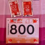 Un imán que ofrece una solución cómoda y efectiva para portar tu dorsal con estilo y sin complicaciones.