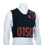 Esta mochila proporciona no solo funcionalidad y comodidad en cada carrera, sino también un diseño audaz que inspira confianza en cada sendero.